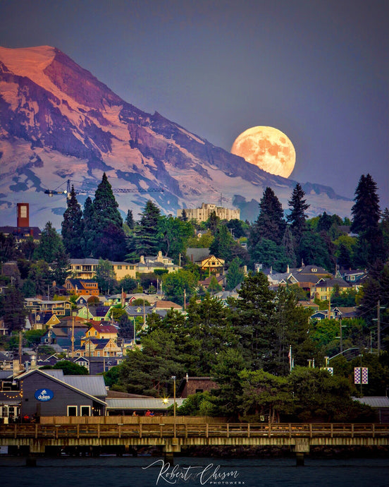 “Buck Moon” over Tacoma, WA.